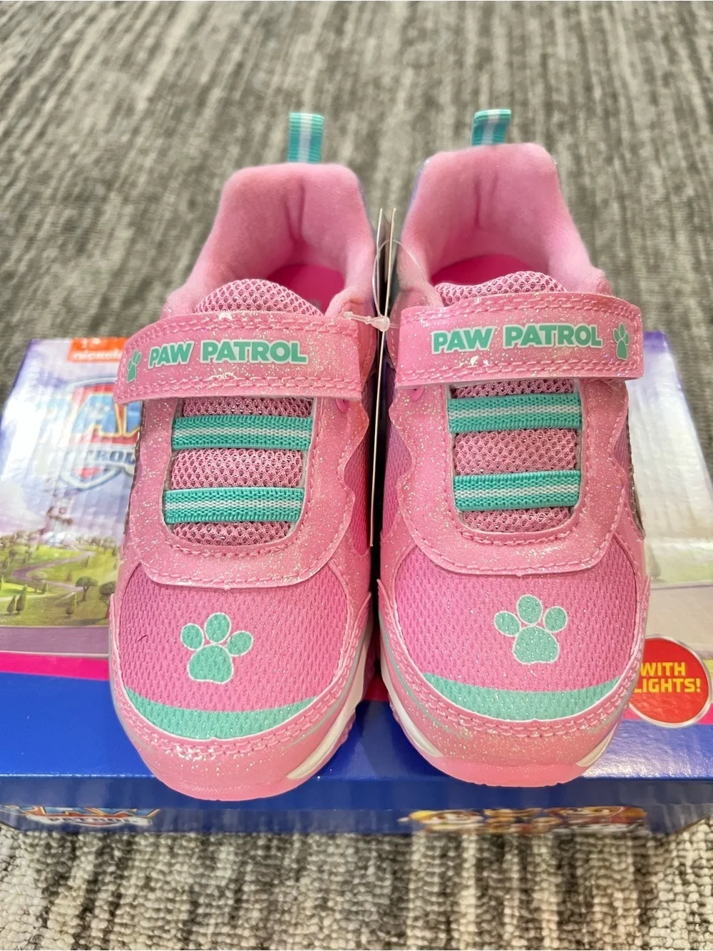 GIRLS' NICKELODEON KID PAW PATROL LIGHT-UP SHOES SIZE 10